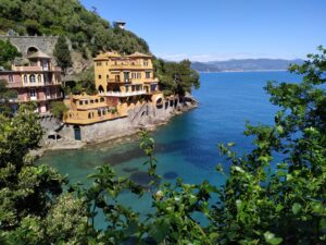 La vista suggestiva tra Paraggi e Portofino